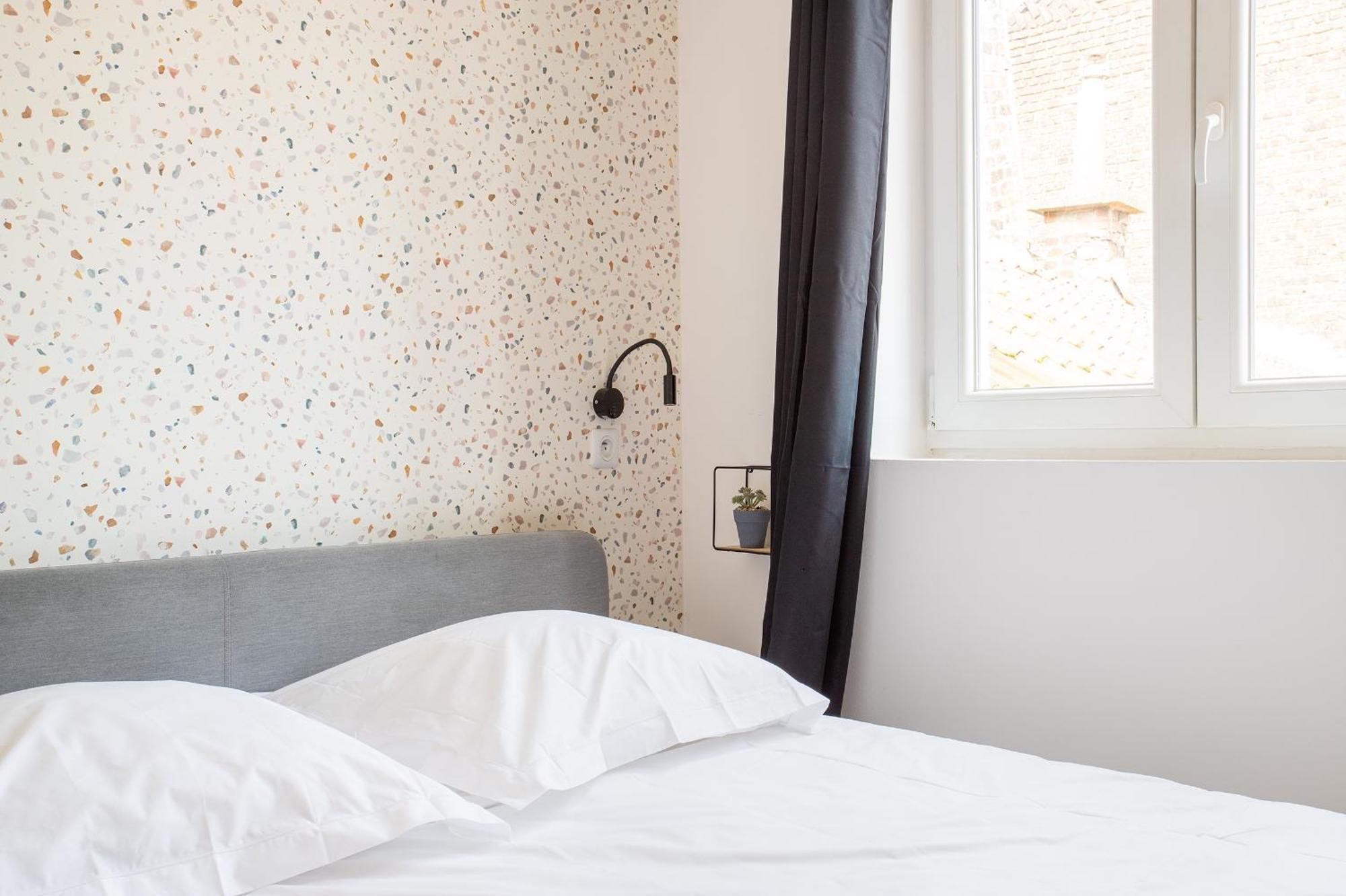 S&K Suite Grande Rue Roubaix - Chambre Spacieuse Et Sdb Privee - Netflix Et Cuisine Extérieur photo
