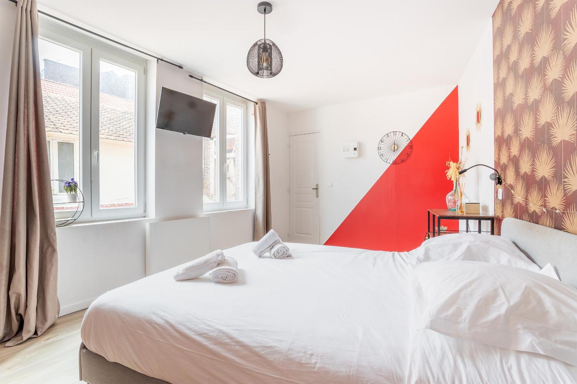 S&K Suite Grande Rue Roubaix - Chambre Spacieuse Et Sdb Privee - Netflix Et Cuisine Extérieur photo