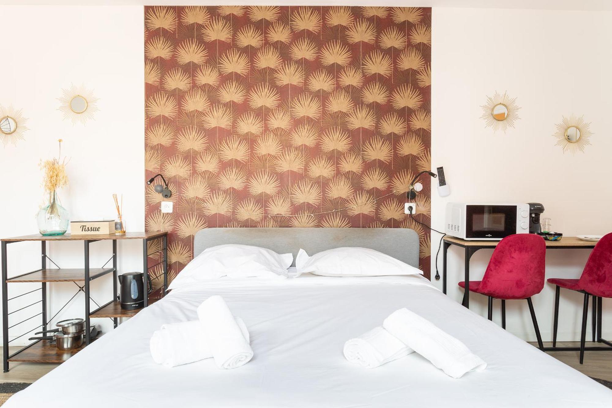 S&K Suite Grande Rue Roubaix - Chambre Spacieuse Et Sdb Privee - Netflix Et Cuisine Extérieur photo